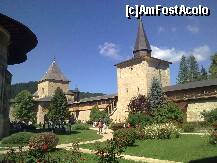 P03 [AUG-2011] Manastirea Sucevita - Turn de colt si turnul cu paraclis de la intrare.