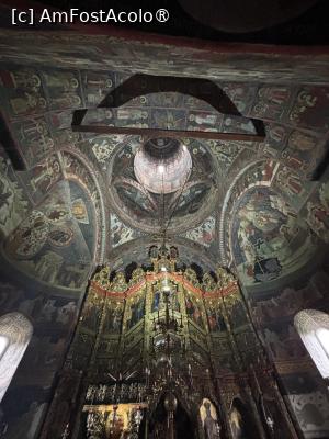 [P55] Mânăstirea Sucevița,interior » foto by AZE
 - 
<span class="allrVoted glyphicon glyphicon-heart hidden" id="av1479137"></span>
<a class="m-l-10 hidden" id="sv1479137" onclick="voting_Foto_DelVot(,1479137,5114)" role="button">șterge vot <span class="glyphicon glyphicon-remove"></span></a>
<a id="v91479137" class=" c-red"  onclick="voting_Foto_SetVot(1479137)" role="button"><span class="glyphicon glyphicon-heart-empty"></span> <b>LIKE</b> = Votează poza</a> <img class="hidden"  id="f1479137W9" src="/imagini/loader.gif" border="0" /><span class="AjErrMes hidden" id="e1479137ErM"></span>