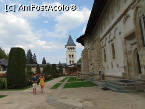 [P43] Vedere din curtea Manastirii Putna » foto by liviu49
 - 
<span class="allrVoted glyphicon glyphicon-heart hidden" id="av1302683"></span>
<a class="m-l-10 hidden" id="sv1302683" onclick="voting_Foto_DelVot(,1302683,5114)" role="button">șterge vot <span class="glyphicon glyphicon-remove"></span></a>
<a id="v91302683" class=" c-red"  onclick="voting_Foto_SetVot(1302683)" role="button"><span class="glyphicon glyphicon-heart-empty"></span> <b>LIKE</b> = Votează poza</a> <img class="hidden"  id="f1302683W9" src="/imagini/loader.gif" border="0" /><span class="AjErrMes hidden" id="e1302683ErM"></span>