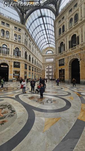 [P48] galeriile Umberto I » foto by robert
 - 
<span class="allrVoted glyphicon glyphicon-heart hidden" id="av1542211"></span>
<a class="m-l-10 hidden" id="sv1542211" onclick="voting_Foto_DelVot(,1542211,5128)" role="button">șterge vot <span class="glyphicon glyphicon-remove"></span></a>
<a id="v91542211" class=" c-red"  onclick="voting_Foto_SetVot(1542211)" role="button"><span class="glyphicon glyphicon-heart-empty"></span> <b>LIKE</b> = Votează poza</a> <img class="hidden"  id="f1542211W9" src="/imagini/loader.gif" border="0" /><span class="AjErrMes hidden" id="e1542211ErM"></span>