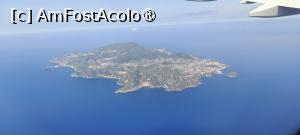[P03] Insula Ischia văzută din avion. » foto by tata123 🔱
 - 
<span class="allrVoted glyphicon glyphicon-heart hidden" id="av1526903"></span>
<a class="m-l-10 hidden" id="sv1526903" onclick="voting_Foto_DelVot(,1526903,5128)" role="button">șterge vot <span class="glyphicon glyphicon-remove"></span></a>
<a id="v91526903" class=" c-red"  onclick="voting_Foto_SetVot(1526903)" role="button"><span class="glyphicon glyphicon-heart-empty"></span> <b>LIKE</b> = Votează poza</a> <img class="hidden"  id="f1526903W9" src="/imagini/loader.gif" border="0" /><span class="AjErrMes hidden" id="e1526903ErM"></span>