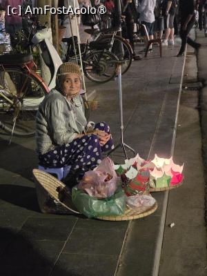 [P71] Hoi An - orașul lampadarelor » foto by crismis
 - 
<span class="allrVoted glyphicon glyphicon-heart hidden" id="av1534589"></span>
<a class="m-l-10 hidden" id="sv1534589" onclick="voting_Foto_DelVot(,1534589,5166)" role="button">șterge vot <span class="glyphicon glyphicon-remove"></span></a>
<a id="v91534589" class=" c-red"  onclick="voting_Foto_SetVot(1534589)" role="button"><span class="glyphicon glyphicon-heart-empty"></span> <b>LIKE</b> = Votează poza</a> <img class="hidden"  id="f1534589W9" src="/imagini/loader.gif" border="0" /><span class="AjErrMes hidden" id="e1534589ErM"></span>