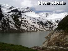 P02 [JUL-2010] Sus la baraje - sunt doua lacuri inconjurate de munti de circa 3000m.