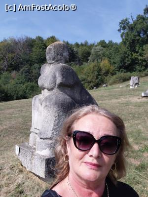 [P90] Tabara Magura de sculptura » foto by Yolanda
 - 
<span class="allrVoted glyphicon glyphicon-heart hidden" id="av1546706"></span>
<a class="m-l-10 hidden" id="sv1546706" onclick="voting_Foto_DelVot(,1546706,5439)" role="button">șterge vot <span class="glyphicon glyphicon-remove"></span></a>
<a id="v91546706" class=" c-red"  onclick="voting_Foto_SetVot(1546706)" role="button"><span class="glyphicon glyphicon-heart-empty"></span> <b>LIKE</b> = Votează poza</a> <img class="hidden"  id="f1546706W9" src="/imagini/loader.gif" border="0" /><span class="AjErrMes hidden" id="e1546706ErM"></span>