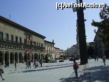 [P06] Zaragoza - Plaza Nuestra Señora del Pilar.  » foto by iulianic
 - 
<span class="allrVoted glyphicon glyphicon-heart hidden" id="av408529"></span>
<a class="m-l-10 hidden" id="sv408529" onclick="voting_Foto_DelVot(,408529,5465)" role="button">șterge vot <span class="glyphicon glyphicon-remove"></span></a>
<a id="v9408529" class=" c-red"  onclick="voting_Foto_SetVot(408529)" role="button"><span class="glyphicon glyphicon-heart-empty"></span> <b>LIKE</b> = Votează poza</a> <img class="hidden"  id="f408529W9" src="/imagini/loader.gif" border="0" /><span class="AjErrMes hidden" id="e408529ErM"></span>