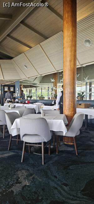 [P03] Interior restaurant » foto by kmy
 - 
<span class="allrVoted glyphicon glyphicon-heart hidden" id="av1542030"></span>
<a class="m-l-10 hidden" id="sv1542030" onclick="voting_Foto_DelVot(,1542030,5485)" role="button">șterge vot <span class="glyphicon glyphicon-remove"></span></a>
<a id="v91542030" class=" c-red"  onclick="voting_Foto_SetVot(1542030)" role="button"><span class="glyphicon glyphicon-heart-empty"></span> <b>LIKE</b> = Votează poza</a> <img class="hidden"  id="f1542030W9" src="/imagini/loader.gif" border="0" /><span class="AjErrMes hidden" id="e1542030ErM"></span>