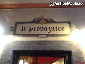 [P05] U Provaznice holul de la intrare - usa spre restaurant » foto by Pragheza_Gotica
 - 
<span class="allrVoted glyphicon glyphicon-heart hidden" id="av440538"></span>
<a class="m-l-10 hidden" id="sv440538" onclick="voting_Foto_DelVot(,440538,5497)" role="button">șterge vot <span class="glyphicon glyphicon-remove"></span></a>
<a id="v9440538" class=" c-red"  onclick="voting_Foto_SetVot(440538)" role="button"><span class="glyphicon glyphicon-heart-empty"></span> <b>LIKE</b> = Votează poza</a> <img class="hidden"  id="f440538W9" src="/imagini/loader.gif" border="0" /><span class="AjErrMes hidden" id="e440538ErM"></span>