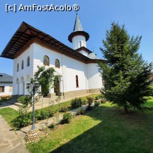 P07 [APR-2024] Mănăstirea Glavacioc Argeș, Biserica, Vedere de ansamblu a părții sudice...