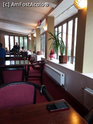 [P07] interior restaurant Erol Alba Iulia » foto by zlatna
 - 
<span class="allrVoted glyphicon glyphicon-heart hidden" id="av957255"></span>
<a class="m-l-10 hidden" id="sv957255" onclick="voting_Foto_DelVot(,957255,5567)" role="button">șterge vot <span class="glyphicon glyphicon-remove"></span></a>
<a id="v9957255" class=" c-red"  onclick="voting_Foto_SetVot(957255)" role="button"><span class="glyphicon glyphicon-heart-empty"></span> <b>LIKE</b> = Votează poza</a> <img class="hidden"  id="f957255W9" src="/imagini/loader.gif" border="0" /><span class="AjErrMes hidden" id="e957255ErM"></span>