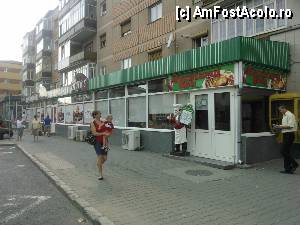 [P01] Autoservice Bucatarul Meu / Autoservirea se află într-o zonă comercială. Din păcate nu mai știu cum se ajunge acolo.  » foto by Robert Lazar
 - 
<span class="allrVoted glyphicon glyphicon-heart hidden" id="av350260"></span>
<a class="m-l-10 hidden" id="sv350260" onclick="voting_Foto_DelVot(,350260,5567)" role="button">șterge vot <span class="glyphicon glyphicon-remove"></span></a>
<a id="v9350260" class=" c-red"  onclick="voting_Foto_SetVot(350260)" role="button"><span class="glyphicon glyphicon-heart-empty"></span> <b>LIKE</b> = Votează poza</a> <img class="hidden"  id="f350260W9" src="/imagini/loader.gif" border="0" /><span class="AjErrMes hidden" id="e350260ErM"></span>