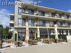 P04 [JUN-2022] Restaurant Agapi Mamaia - terasa restaurantului văyută dinspre plajă