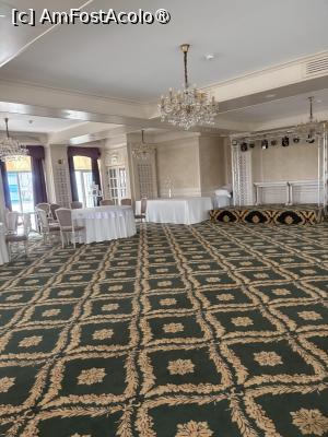 [P12] Restaurantul hotelului Sulina din Mamaia - Velvet » foto by nicole33
 - 
<span class="allrVoted glyphicon glyphicon-heart hidden" id="av1522770"></span>
<a class="m-l-10 hidden" id="sv1522770" onclick="voting_Foto_DelVot(,1522770,5688)" role="button">șterge vot <span class="glyphicon glyphicon-remove"></span></a>
<a id="v91522770" class=" c-red"  onclick="voting_Foto_SetVot(1522770)" role="button"><span class="glyphicon glyphicon-heart-empty"></span> <b>LIKE</b> = Votează poza</a> <img class="hidden"  id="f1522770W9" src="/imagini/loader.gif" border="0" /><span class="AjErrMes hidden" id="e1522770ErM"></span>