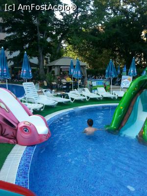 [P03] piscina pentru copii, cu multe tobogane mici pentru ei...  » foto by DANIEL ROTARU
 - 
<span class="allrVoted glyphicon glyphicon-heart hidden" id="av875540"></span>
<a class="m-l-10 hidden" id="sv875540" onclick="voting_Foto_DelVot(,875540,5706)" role="button">șterge vot <span class="glyphicon glyphicon-remove"></span></a>
<a id="v9875540" class=" c-red"  onclick="voting_Foto_SetVot(875540)" role="button"><span class="glyphicon glyphicon-heart-empty"></span> <b>LIKE</b> = Votează poza</a> <img class="hidden"  id="f875540W9" src="/imagini/loader.gif" border="0" /><span class="AjErrMes hidden" id="e875540ErM"></span>