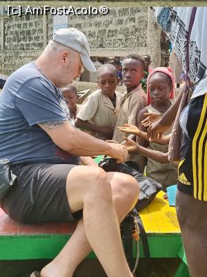 P08 [JUN-2023] cu copiii din Benin
