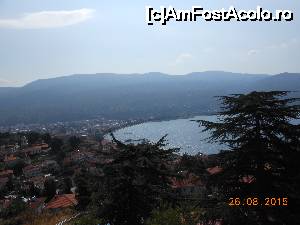 [P07] Ohrid - Lacul și o parte din oraș văzute de la cetate.  » foto by iulianic
 - 
<span class="allrVoted glyphicon glyphicon-heart hidden" id="av694600"></span>
<a class="m-l-10 hidden" id="sv694600" onclick="voting_Foto_DelVot(,694600,5763)" role="button">șterge vot <span class="glyphicon glyphicon-remove"></span></a>
<a id="v9694600" class=" c-red"  onclick="voting_Foto_SetVot(694600)" role="button"><span class="glyphicon glyphicon-heart-empty"></span> <b>LIKE</b> = Votează poza</a> <img class="hidden"  id="f694600W9" src="/imagini/loader.gif" border="0" /><span class="AjErrMes hidden" id="e694600ErM"></span>