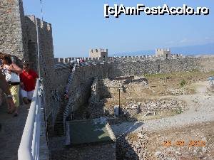 [P08] Ohrid - Fortăreaţa Țar Samuil, cel mai vizitat obiectiv turistic din orașul vechi.  » foto by iulianic
 - 
<span class="allrVoted glyphicon glyphicon-heart hidden" id="av694601"></span>
<a class="m-l-10 hidden" id="sv694601" onclick="voting_Foto_DelVot(,694601,5763)" role="button">șterge vot <span class="glyphicon glyphicon-remove"></span></a>
<a id="v9694601" class=" c-red"  onclick="voting_Foto_SetVot(694601)" role="button"><span class="glyphicon glyphicon-heart-empty"></span> <b>LIKE</b> = Votează poza</a> <img class="hidden"  id="f694601W9" src="/imagini/loader.gif" border="0" /><span class="AjErrMes hidden" id="e694601ErM"></span>