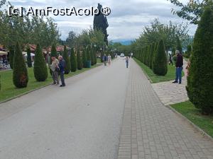 [P59] Lacul Ohrid, Mănăstirea Sf. Naum, Bazarul » foto by mprofeanu
 - 
<span class="allrVoted glyphicon glyphicon-heart hidden" id="av1541609"></span>
<a class="m-l-10 hidden" id="sv1541609" onclick="voting_Foto_DelVot(,1541609,5763)" role="button">șterge vot <span class="glyphicon glyphicon-remove"></span></a>
<a id="v91541609" class=" c-red"  onclick="voting_Foto_SetVot(1541609)" role="button"><span class="glyphicon glyphicon-heart-empty"></span> <b>LIKE</b> = Votează poza</a> <img class="hidden"  id="f1541609W9" src="/imagini/loader.gif" border="0" /><span class="AjErrMes hidden" id="e1541609ErM"></span>