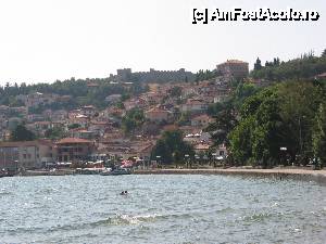 P14 [MAY-2002] Ohrid panoramic. Cât de bine seamănă de departe cetatea de pe deal cu cea din Platamonas! 