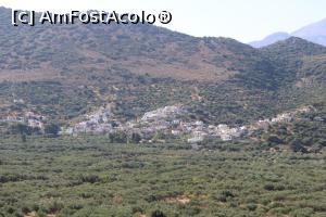 [P02] Creta, Drumul de la Agios Nikolaos la Heraklion, ce frumos se văd satele cocoțate pe dealuri, poză mărită... » foto by mprofeanu
 - 
<span class="allrVoted glyphicon glyphicon-heart hidden" id="av1282369"></span>
<a class="m-l-10 hidden" id="sv1282369" onclick="voting_Foto_DelVot(,1282369,5820)" role="button">șterge vot <span class="glyphicon glyphicon-remove"></span></a>
<a id="v91282369" class=" c-red"  onclick="voting_Foto_SetVot(1282369)" role="button"><span class="glyphicon glyphicon-heart-empty"></span> <b>LIKE</b> = Votează poza</a> <img class="hidden"  id="f1282369W9" src="/imagini/loader.gif" border="0" /><span class="AjErrMes hidden" id="e1282369ErM"></span>