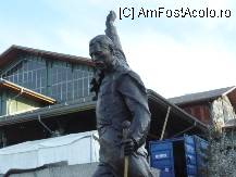 [P02] statuia lui Freddy Mercury la Montreux, pe malul lacului. » foto by ARA
 - 
<span class="allrVoted glyphicon glyphicon-heart hidden" id="av77096"></span>
<a class="m-l-10 hidden" id="sv77096" onclick="voting_Foto_DelVot(,77096,5826)" role="button">șterge vot <span class="glyphicon glyphicon-remove"></span></a>
<a id="v977096" class=" c-red"  onclick="voting_Foto_SetVot(77096)" role="button"><span class="glyphicon glyphicon-heart-empty"></span> <b>LIKE</b> = Votează poza</a> <img class="hidden"  id="f77096W9" src="/imagini/loader.gif" border="0" /><span class="AjErrMes hidden" id="e77096ErM"></span>