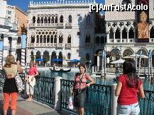 [P14] Hotel Venetian, si raul ce il inconjoara. Undeva in spate este si gondola cu turisti. » foto by ramonav23
 - 
<span class="allrVoted glyphicon glyphicon-heart hidden" id="av177933"></span>
<a class="m-l-10 hidden" id="sv177933" onclick="voting_Foto_DelVot(,177933,5857)" role="button">șterge vot <span class="glyphicon glyphicon-remove"></span></a>
<a id="v9177933" class=" c-red"  onclick="voting_Foto_SetVot(177933)" role="button"><span class="glyphicon glyphicon-heart-empty"></span> <b>LIKE</b> = Votează poza</a> <img class="hidden"  id="f177933W9" src="/imagini/loader.gif" border="0" /><span class="AjErrMes hidden" id="e177933ErM"></span>