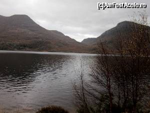 [P28] Loch Maree, din aceeași parcare :P » foto by ariciu
 - 
<span class="allrVoted glyphicon glyphicon-heart hidden" id="av574233"></span>
<a class="m-l-10 hidden" id="sv574233" onclick="voting_Foto_DelVot(,574233,5887)" role="button">șterge vot <span class="glyphicon glyphicon-remove"></span></a>
<a id="v9574233" class=" c-red"  onclick="voting_Foto_SetVot(574233)" role="button"><span class="glyphicon glyphicon-heart-empty"></span> <b>LIKE</b> = Votează poza</a> <img class="hidden"  id="f574233W9" src="/imagini/loader.gif" border="0" /><span class="AjErrMes hidden" id="e574233ErM"></span>