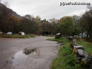 [P29] Loch Maree- parcarea, în care am dat și peste alți turiști!!!  » foto by ariciu
 - 
<span class="allrVoted glyphicon glyphicon-heart hidden" id="av574234"></span>
<a class="m-l-10 hidden" id="sv574234" onclick="voting_Foto_DelVot(,574234,5887)" role="button">șterge vot <span class="glyphicon glyphicon-remove"></span></a>
<a id="v9574234" class=" c-red"  onclick="voting_Foto_SetVot(574234)" role="button"><span class="glyphicon glyphicon-heart-empty"></span> <b>LIKE</b> = Votează poza</a> <img class="hidden"  id="f574234W9" src="/imagini/loader.gif" border="0" /><span class="AjErrMes hidden" id="e574234ErM"></span>