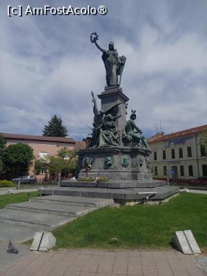 [P04] Statuia Libertății » foto by zlatna
 - 
<span class="allrVoted glyphicon glyphicon-heart hidden" id="av1484609"></span>
<a class="m-l-10 hidden" id="sv1484609" onclick="voting_Foto_DelVot(,1484609,5949)" role="button">șterge vot <span class="glyphicon glyphicon-remove"></span></a>
<a id="v91484609" class=" c-red"  onclick="voting_Foto_SetVot(1484609)" role="button"><span class="glyphicon glyphicon-heart-empty"></span> <b>LIKE</b> = Votează poza</a> <img class="hidden"  id="f1484609W9" src="/imagini/loader.gif" border="0" /><span class="AjErrMes hidden" id="e1484609ErM"></span>