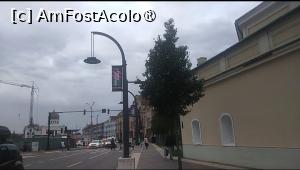 [P19] Strada Independenței, lângă Biserica Sfântul Ladislau din Oradea, în Piața Unirii » foto by Mioritik
 - 
<span class="allrVoted glyphicon glyphicon-heart hidden" id="av1395549"></span>
<a class="m-l-10 hidden" id="sv1395549" onclick="voting_Foto_DelVot(,1395549,6032)" role="button">șterge vot <span class="glyphicon glyphicon-remove"></span></a>
<a id="v91395549" class=" c-red"  onclick="voting_Foto_SetVot(1395549)" role="button"><span class="glyphicon glyphicon-heart-empty"></span> <b>LIKE</b> = Votează poza</a> <img class="hidden"  id="f1395549W9" src="/imagini/loader.gif" border="0" /><span class="AjErrMes hidden" id="e1395549ErM"></span>