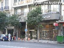 [P02] Salonic - Hotel El Greco, vedere de pe bulevard » foto by presario
 - 
<span class="allrVoted glyphicon glyphicon-heart hidden" id="av86271"></span>
<a class="m-l-10 hidden" id="sv86271" onclick="voting_Foto_DelVot(,86271,6116)" role="button">șterge vot <span class="glyphicon glyphicon-remove"></span></a>
<a id="v986271" class=" c-red"  onclick="voting_Foto_SetVot(86271)" role="button"><span class="glyphicon glyphicon-heart-empty"></span> <b>LIKE</b> = Votează poza</a> <img class="hidden"  id="f86271W9" src="/imagini/loader.gif" border="0" /><span class="AjErrMes hidden" id="e86271ErM"></span>