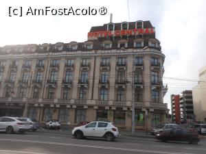 [P19] Ploiești - Hotel Central. » foto by iulianic
 - 
<span class="allrVoted glyphicon glyphicon-heart hidden" id="av1470263"></span>
<a class="m-l-10 hidden" id="sv1470263" onclick="voting_Foto_DelVot(,1470263,6204)" role="button">șterge vot <span class="glyphicon glyphicon-remove"></span></a>
<a id="v91470263" class=" c-red"  onclick="voting_Foto_SetVot(1470263)" role="button"><span class="glyphicon glyphicon-heart-empty"></span> <b>LIKE</b> = Votează poza</a> <img class="hidden"  id="f1470263W9" src="/imagini/loader.gif" border="0" /><span class="AjErrMes hidden" id="e1470263ErM"></span>