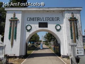 [P14] Cimitirul Eroilor, Ploiești.  » foto by mihaelavoicu
 - 
<span class="allrVoted glyphicon glyphicon-heart hidden" id="av991456"></span>
<a class="m-l-10 hidden" id="sv991456" onclick="voting_Foto_DelVot(,991456,6204)" role="button">șterge vot <span class="glyphicon glyphicon-remove"></span></a>
<a id="v9991456" class=" c-red"  onclick="voting_Foto_SetVot(991456)" role="button"><span class="glyphicon glyphicon-heart-empty"></span> <b>LIKE</b> = Votează poza</a> <img class="hidden"  id="f991456W9" src="/imagini/loader.gif" border="0" /><span class="AjErrMes hidden" id="e991456ErM"></span>