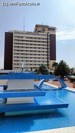 [P26] Hotel Prahova Plaza. » foto by tata123 🔱
 - 
<span class="allrVoted glyphicon glyphicon-heart hidden" id="av1375484"></span>
<a class="m-l-10 hidden" id="sv1375484" onclick="voting_Foto_DelVot(,1375484,6204)" role="button">șterge vot <span class="glyphicon glyphicon-remove"></span></a>
<a id="v91375484" class=" c-red"  onclick="voting_Foto_SetVot(1375484)" role="button"><span class="glyphicon glyphicon-heart-empty"></span> <b>LIKE</b> = Votează poza</a> <img class="hidden"  id="f1375484W9" src="/imagini/loader.gif" border="0" /><span class="AjErrMes hidden" id="e1375484ErM"></span>