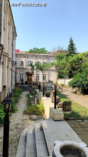 [P27] Curtea interioară - Muzeul de Istorie. » foto by tata123 🔱
 - 
<span class="allrVoted glyphicon glyphicon-heart hidden" id="av1375485"></span>
<a class="m-l-10 hidden" id="sv1375485" onclick="voting_Foto_DelVot(,1375485,6204)" role="button">șterge vot <span class="glyphicon glyphicon-remove"></span></a>
<a id="v91375485" class=" c-red"  onclick="voting_Foto_SetVot(1375485)" role="button"><span class="glyphicon glyphicon-heart-empty"></span> <b>LIKE</b> = Votează poza</a> <img class="hidden"  id="f1375485W9" src="/imagini/loader.gif" border="0" /><span class="AjErrMes hidden" id="e1375485ErM"></span>