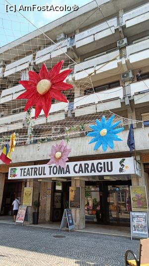 [P28] Teatrul „Toma Caragiu”. » foto by tata123 🔱
 - 
<span class="allrVoted glyphicon glyphicon-heart hidden" id="av1375486"></span>
<a class="m-l-10 hidden" id="sv1375486" onclick="voting_Foto_DelVot(,1375486,6204)" role="button">șterge vot <span class="glyphicon glyphicon-remove"></span></a>
<a id="v91375486" class=" c-red"  onclick="voting_Foto_SetVot(1375486)" role="button"><span class="glyphicon glyphicon-heart-empty"></span> <b>LIKE</b> = Votează poza</a> <img class="hidden"  id="f1375486W9" src="/imagini/loader.gif" border="0" /><span class="AjErrMes hidden" id="e1375486ErM"></span>