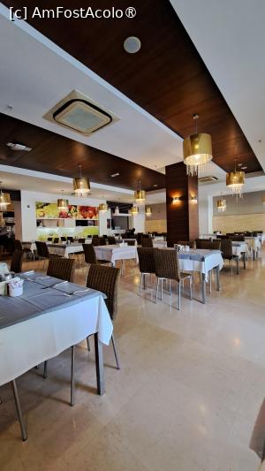[P36] Restaurantul » foto by laura mihaela
 - 
<span class="allrVoted glyphicon glyphicon-heart hidden" id="av1495085"></span>
<a class="m-l-10 hidden" id="sv1495085" onclick="voting_Foto_DelVot(,1495085,6213)" role="button">șterge vot <span class="glyphicon glyphicon-remove"></span></a>
<a id="v91495085" class=" c-red"  onclick="voting_Foto_SetVot(1495085)" role="button"><span class="glyphicon glyphicon-heart-empty"></span> <b>LIKE</b> = Votează poza</a> <img class="hidden"  id="f1495085W9" src="/imagini/loader.gif" border="0" /><span class="AjErrMes hidden" id="e1495085ErM"></span>