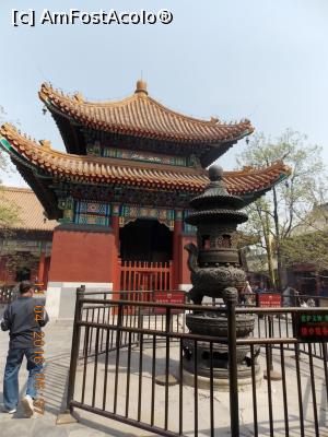 [P14] Beijing, Templul Lama, un arzător de tămâie din bronz așezat în fața Pavilionul Stelei » foto by mprofeanu
 - 
<span class="allrVoted glyphicon glyphicon-heart hidden" id="av831278"></span>
<a class="m-l-10 hidden" id="sv831278" onclick="voting_Foto_DelVot(,831278,6234)" role="button">șterge vot <span class="glyphicon glyphicon-remove"></span></a>
<a id="v9831278" class=" c-red"  onclick="voting_Foto_SetVot(831278)" role="button"><span class="glyphicon glyphicon-heart-empty"></span> <b>LIKE</b> = Votează poza</a> <img class="hidden"  id="f831278W9" src="/imagini/loader.gif" border="0" /><span class="AjErrMes hidden" id="e831278ErM"></span>