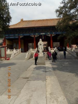 [P37] Beijing, Templul Confucius, Statuia lui Confucius din fața Dachengmen (Poarta marii realizări), Am Fost Acolo » foto by mprofeanu
 - 
<span class="allrVoted glyphicon glyphicon-heart hidden" id="av831301"></span>
<a class="m-l-10 hidden" id="sv831301" onclick="voting_Foto_DelVot(,831301,6234)" role="button">șterge vot <span class="glyphicon glyphicon-remove"></span></a>
<a id="v9831301" class=" c-red"  onclick="voting_Foto_SetVot(831301)" role="button"><span class="glyphicon glyphicon-heart-empty"></span> <b>LIKE</b> = Votează poza</a> <img class="hidden"  id="f831301W9" src="/imagini/loader.gif" border="0" /><span class="AjErrMes hidden" id="e831301ErM"></span>