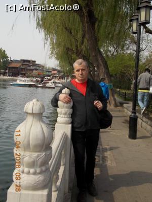 [P85] Beijing, Lacul Shichahai, pe faleză » foto by mprofeanu
 - 
<span class="allrVoted glyphicon glyphicon-heart hidden" id="av831349"></span>
<a class="m-l-10 hidden" id="sv831349" onclick="voting_Foto_DelVot(,831349,6234)" role="button">șterge vot <span class="glyphicon glyphicon-remove"></span></a>
<a id="v9831349" class=" c-red"  onclick="voting_Foto_SetVot(831349)" role="button"><span class="glyphicon glyphicon-heart-empty"></span> <b>LIKE</b> = Votează poza</a> <img class="hidden"  id="f831349W9" src="/imagini/loader.gif" border="0" /><span class="AjErrMes hidden" id="e831349ErM"></span>