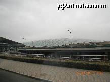 [P02] Aeroportul Beijing, se vede acoperisul sub forma de carapace de broasca testoasa » foto by MCM
 - 
<span class="allrVoted glyphicon glyphicon-heart hidden" id="av303057"></span>
<a class="m-l-10 hidden" id="sv303057" onclick="voting_Foto_DelVot(,303057,6234)" role="button">șterge vot <span class="glyphicon glyphicon-remove"></span></a>
<a id="v9303057" class=" c-red"  onclick="voting_Foto_SetVot(303057)" role="button"><span class="glyphicon glyphicon-heart-empty"></span> <b>LIKE</b> = Votează poza</a> <img class="hidden"  id="f303057W9" src="/imagini/loader.gif" border="0" /><span class="AjErrMes hidden" id="e303057ErM"></span>