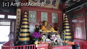 [P09] In interiorul Salii Devaraja (Sala Regilor Ceresti),  in centrul tronului de aur, se afla o statuie a Buddha Maitreya care zambeste jovial. » foto by geani anto
 - 
<span class="allrVoted glyphicon glyphicon-heart hidden" id="av1491812"></span>
<a class="m-l-10 hidden" id="sv1491812" onclick="voting_Foto_DelVot(,1491812,6234)" role="button">șterge vot <span class="glyphicon glyphicon-remove"></span></a>
<a id="v91491812" class=" c-red"  onclick="voting_Foto_SetVot(1491812)" role="button"><span class="glyphicon glyphicon-heart-empty"></span> <b>LIKE</b> = Votează poza</a> <img class="hidden"  id="f1491812W9" src="/imagini/loader.gif" border="0" /><span class="AjErrMes hidden" id="e1491812ErM"></span>