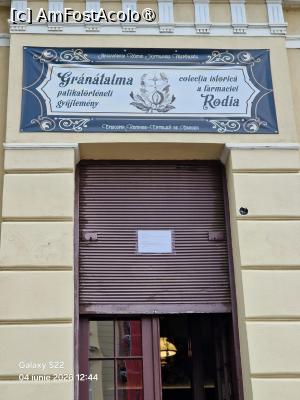 [P02] 02. Aici se vede că acest muzeu aparține de Episcopia Romano-Catolică a Oradei » foto by doinafil
 - 
<span class="allrVoted glyphicon glyphicon-heart hidden" id="av1531597"></span>
<a class="m-l-10 hidden" id="sv1531597" onclick="voting_Foto_DelVot(,1531597,6275)" role="button">șterge vot <span class="glyphicon glyphicon-remove"></span></a>
<a id="v91531597" class=" c-red"  onclick="voting_Foto_SetVot(1531597)" role="button"><span class="glyphicon glyphicon-heart-empty"></span> <b>LIKE</b> = Votează poza</a> <img class="hidden"  id="f1531597W9" src="/imagini/loader.gif" border="0" /><span class="AjErrMes hidden" id="e1531597ErM"></span>