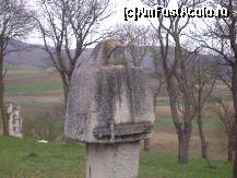 [P14] Monumentul Eroilor de la Oarba de Mures - sculptura din tabara de langa monument » foto by biancuta
 - 
<span class="allrVoted glyphicon glyphicon-heart hidden" id="av63448"></span>
<a class="m-l-10 hidden" id="sv63448" onclick="voting_Foto_DelVot(,63448,6324)" role="button">șterge vot <span class="glyphicon glyphicon-remove"></span></a>
<a id="v963448" class=" c-red"  onclick="voting_Foto_SetVot(63448)" role="button"><span class="glyphicon glyphicon-heart-empty"></span> <b>LIKE</b> = Votează poza</a> <img class="hidden"  id="f63448W9" src="/imagini/loader.gif" border="0" /><span class="AjErrMes hidden" id="e63448ErM"></span>