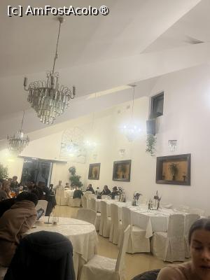 [P13] Hotel Lacul Roșu-restaurantul » foto by Yersinia Pestis
 - 
<span class="allrVoted glyphicon glyphicon-heart hidden" id="av1453075"></span>
<a class="m-l-10 hidden" id="sv1453075" onclick="voting_Foto_DelVot(,1453075,6333)" role="button">șterge vot <span class="glyphicon glyphicon-remove"></span></a>
<a id="v91453075" class=" c-red"  onclick="voting_Foto_SetVot(1453075)" role="button"><span class="glyphicon glyphicon-heart-empty"></span> <b>LIKE</b> = Votează poza</a> <img class="hidden"  id="f1453075W9" src="/imagini/loader.gif" border="0" /><span class="AjErrMes hidden" id="e1453075ErM"></span>