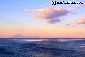 P13 [JUN-2014] Muntele Athos în lumina dimineții