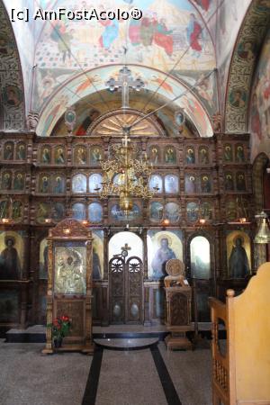 P09 [OCT-2020] Ostrov, Sat Galița, Mănăstirea Dervent, Biserica ”Sf. Paraschiva”, Altarul și Catapeteasma, deosebite