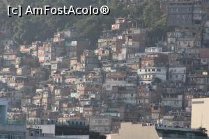 [P81] Rio de Janeiro, Favele văzute de la Fortul Costier Copacabana, poză mărită cu obiectivul... » foto by mprofeanu
 - 
<span class="allrVoted glyphicon glyphicon-heart hidden" id="av1154991"></span>
<a class="m-l-10 hidden" id="sv1154991" onclick="voting_Foto_DelVot(,1154991,6730)" role="button">șterge vot <span class="glyphicon glyphicon-remove"></span></a>
<a id="v91154991" class=" c-red"  onclick="voting_Foto_SetVot(1154991)" role="button"><span class="glyphicon glyphicon-heart-empty"></span> <b>LIKE</b> = Votează poza</a> <img class="hidden"  id="f1154991W9" src="/imagini/loader.gif" border="0" /><span class="AjErrMes hidden" id="e1154991ErM"></span>