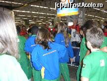 [P01] pe aeroportul din Rio de Janiero, asteptau sa plece spre Europa echipa unei scoli de dans samba si care ne-a delectat pana la plecare » foto by grecudoina
 - 
<span class="allrVoted glyphicon glyphicon-heart hidden" id="av295312"></span>
<a class="m-l-10 hidden" id="sv295312" onclick="voting_Foto_DelVot(,295312,6730)" role="button">șterge vot <span class="glyphicon glyphicon-remove"></span></a>
<a id="v9295312" class=" c-red"  onclick="voting_Foto_SetVot(295312)" role="button"><span class="glyphicon glyphicon-heart-empty"></span> <b>LIKE</b> = Votează poza</a> <img class="hidden"  id="f295312W9" src="/imagini/loader.gif" border="0" /><span class="AjErrMes hidden" id="e295312ErM"></span>