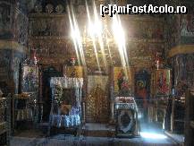 [P16] Revenim la alta manastire si admiram jocul luminilor unui candelabru pe iconostas » foto by dorgo
 - 
<span class="allrVoted glyphicon glyphicon-heart hidden" id="av109704"></span>
<a class="m-l-10 hidden" id="sv109704" onclick="voting_Foto_DelVot(,109704,6748)" role="button">șterge vot <span class="glyphicon glyphicon-remove"></span></a>
<a id="v9109704" class=" c-red"  onclick="voting_Foto_SetVot(109704)" role="button"><span class="glyphicon glyphicon-heart-empty"></span> <b>LIKE</b> = Votează poza</a> <img class="hidden"  id="f109704W9" src="/imagini/loader.gif" border="0" /><span class="AjErrMes hidden" id="e109704ErM"></span>