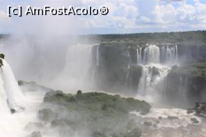 [P50] Foz do Iguaçu, Parcul Național Iguaçu, Cascada Belgrano în stânga și Cascada Rivadavia în dreapta de pe malul argentinian, se văd bine de aici...  » foto by mprofeanu
 - 
<span class="allrVoted glyphicon glyphicon-heart hidden" id="av1158781"></span>
<a class="m-l-10 hidden" id="sv1158781" onclick="voting_Foto_DelVot(,1158781,6751)" role="button">șterge vot <span class="glyphicon glyphicon-remove"></span></a>
<a id="v91158781" class=" c-red"  onclick="voting_Foto_SetVot(1158781)" role="button"><span class="glyphicon glyphicon-heart-empty"></span> <b>LIKE</b> = Votează poza</a> <img class="hidden"  id="f1158781W9" src="/imagini/loader.gif" border="0" /><span class="AjErrMes hidden" id="e1158781ErM"></span>